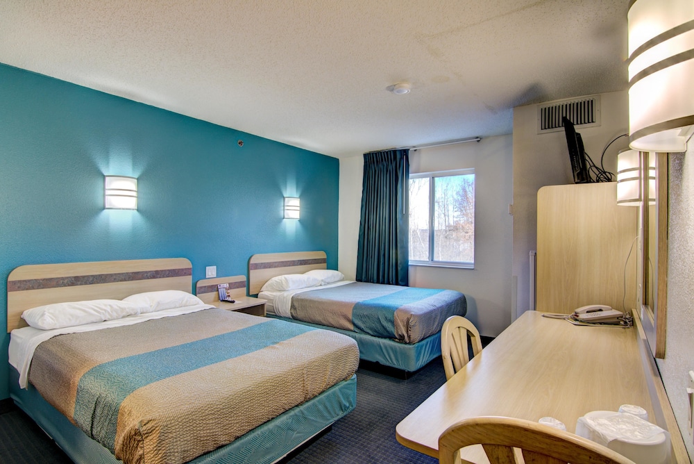 Standard Room, 2 Double Beds, Non Smoking, Refrigerator & Microwave - Photo 11
