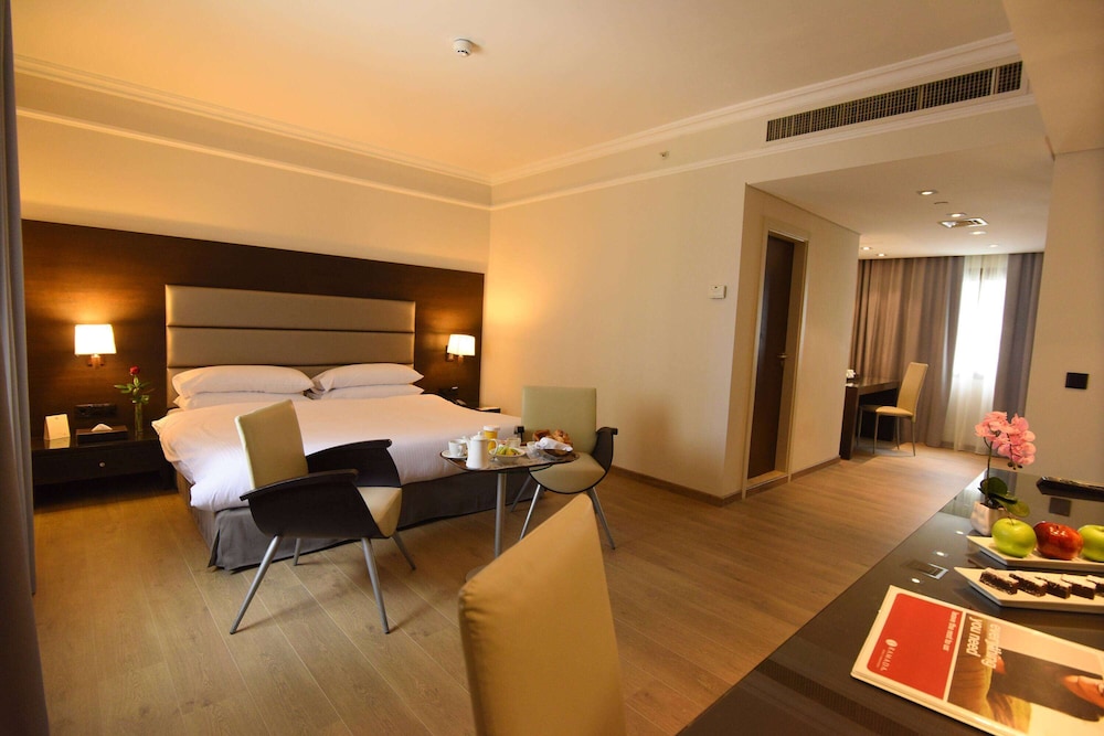 Suite, 1 King Bed, Non Smoking - Photo 1