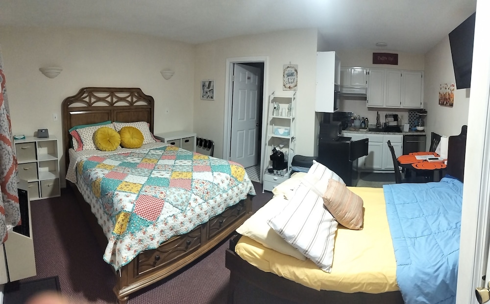 Deluxe Room, Multiple Beds, Non Smoking