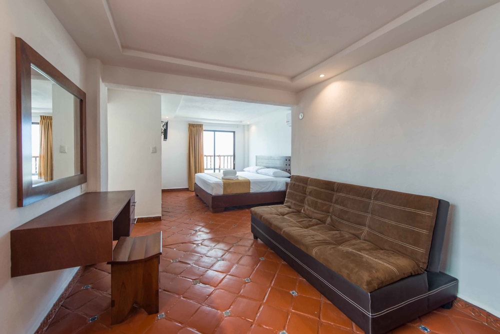 Deluxe Studio Suite, Sea View photo 2