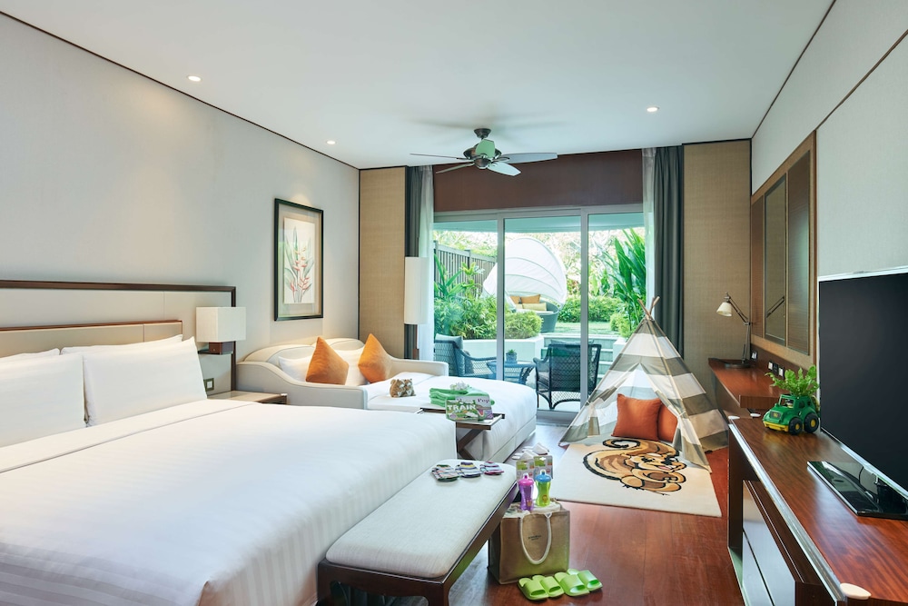 Garden Wing Deluxe Family Terrace Twin