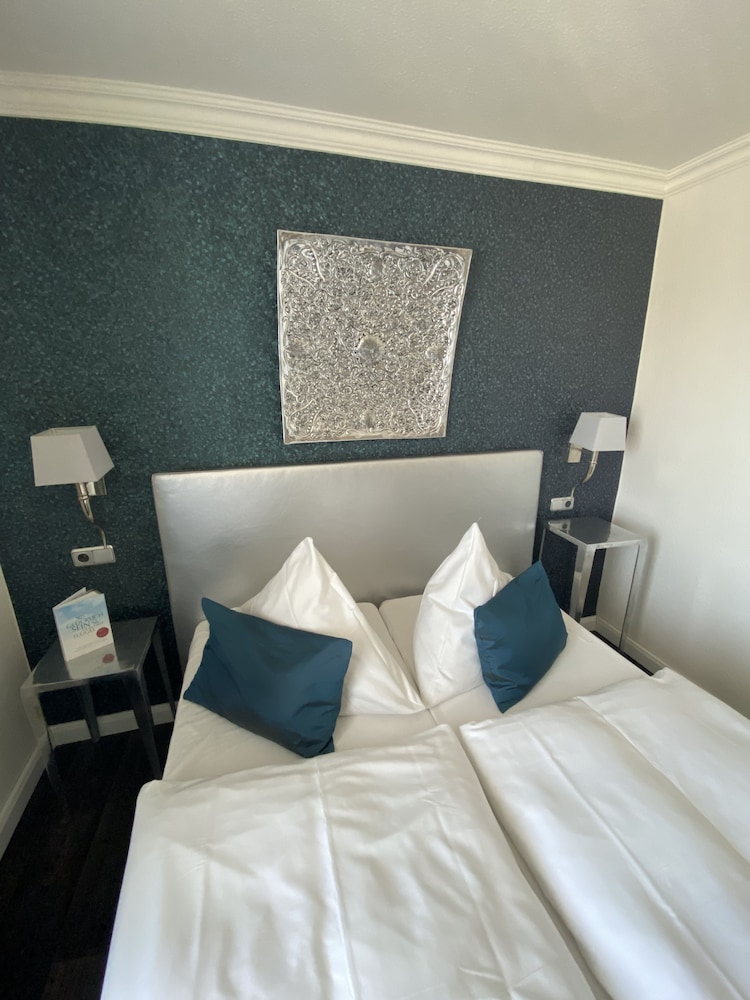 Standard Double Room - Photo 1