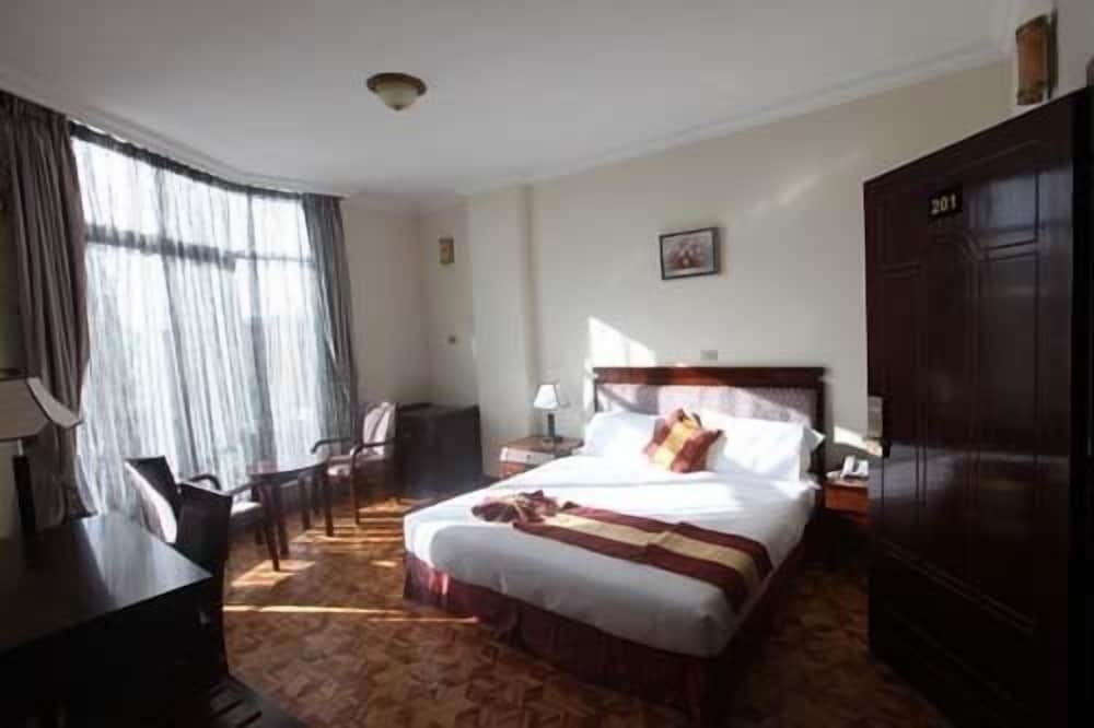 Deluxe Double or Twin Room, City View