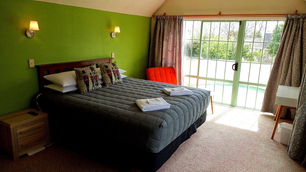 4 Bedroom Holiday House photo 2