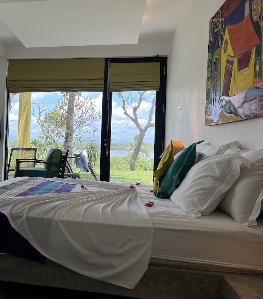 Extra Large Double Bedroom photo 2