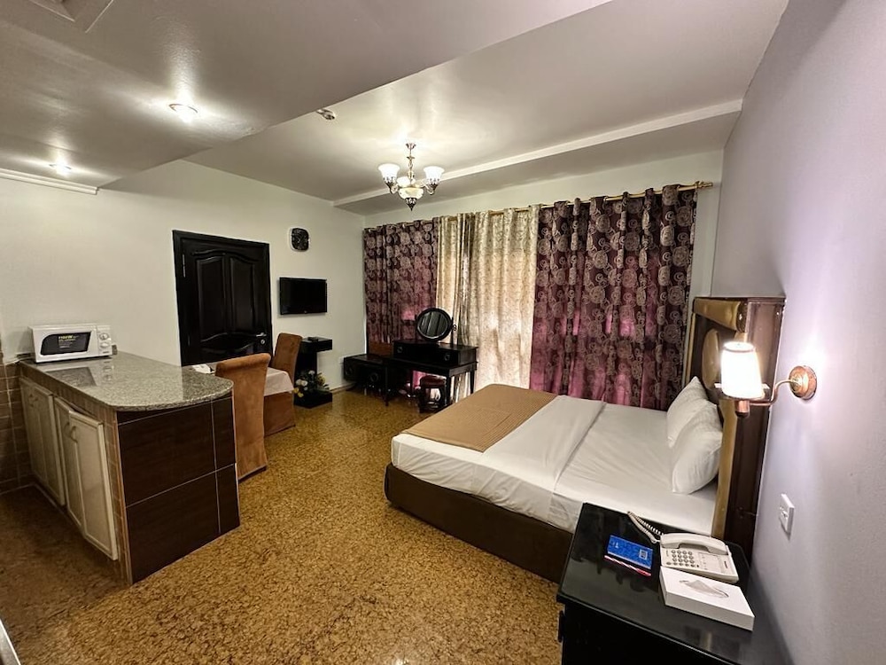 Double or Twin Studio Apartment photo 3
