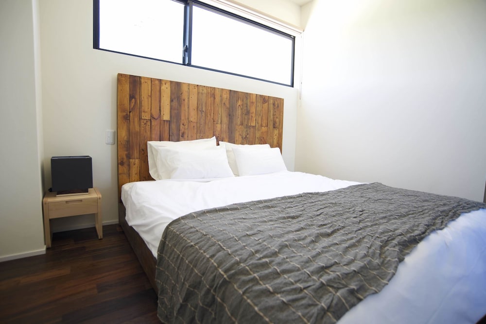 side.B sora, Luxury Condominium with Private Pool
