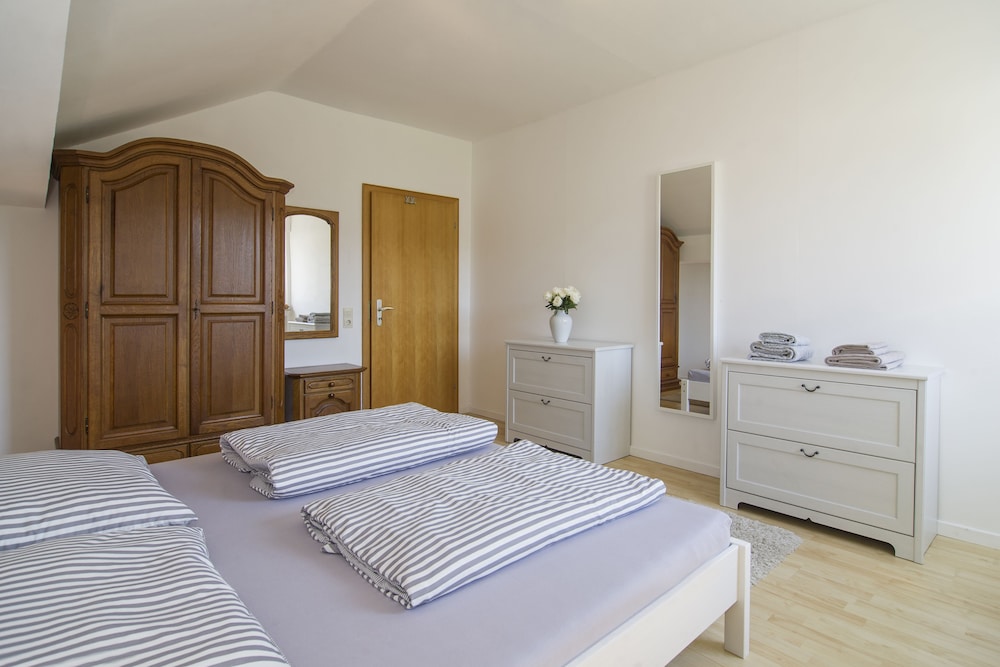 Family House, 4 Bedrooms photo 2