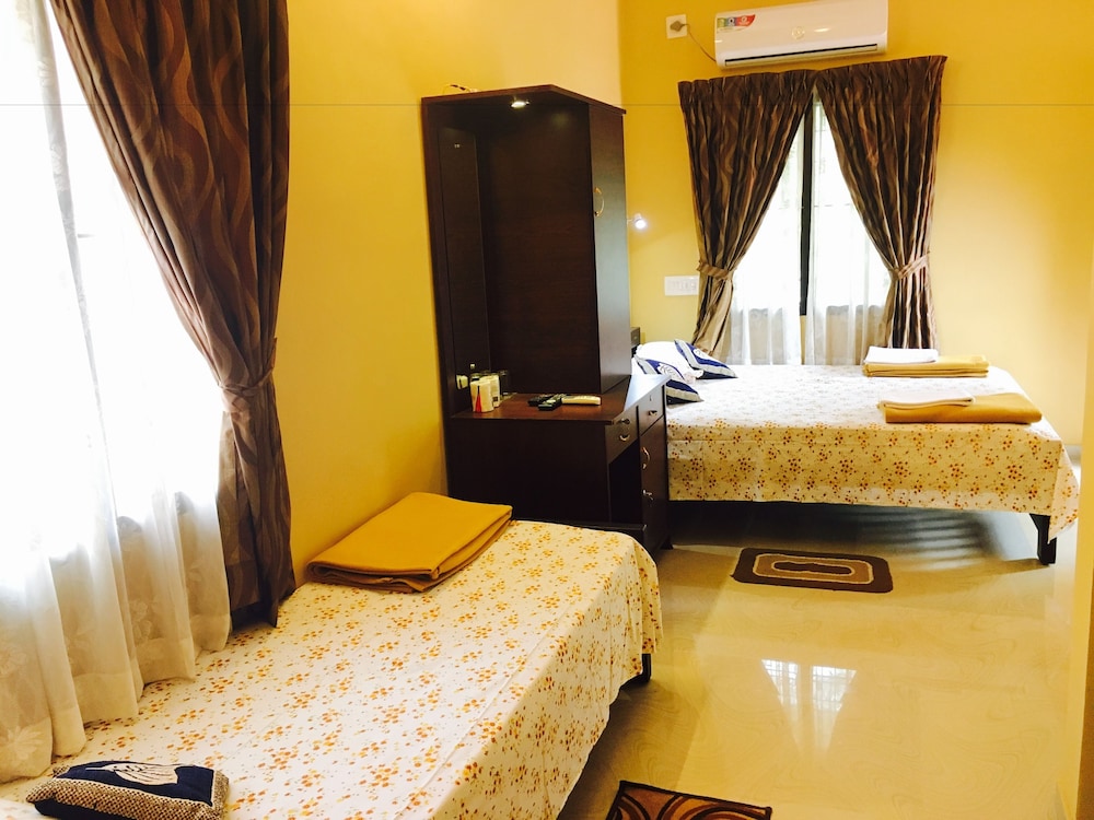 Super Deluxe Room (A/C) photo 1