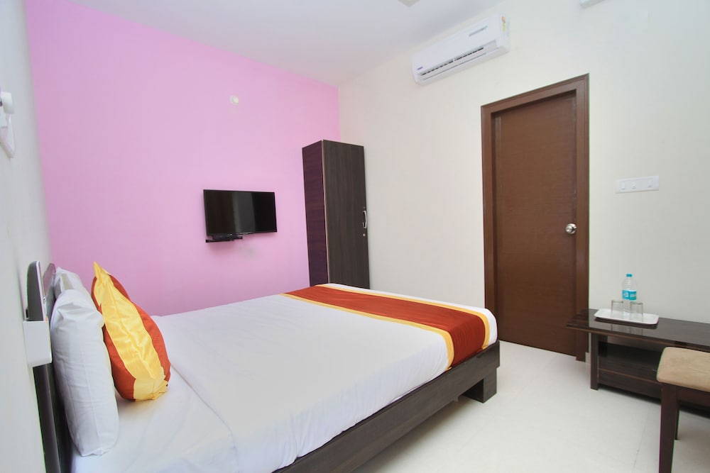 Standard Double or Twin Room, 1 Bedroom, Private Bathroom photo 3