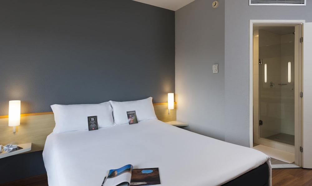 Standard Room, 1 Double Bed, Accessible photo 2