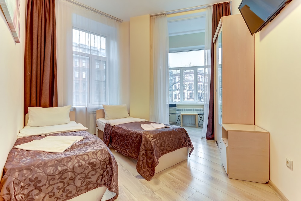 Economy Twin Room
