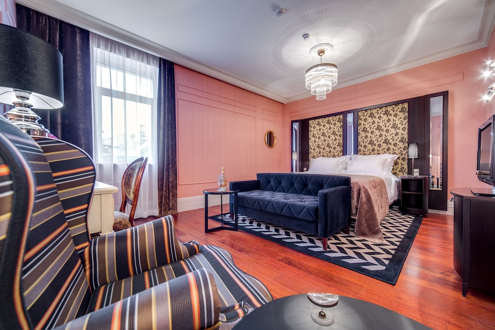 Superior Double Room, Courtyard View