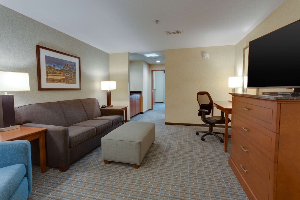 Suite, 2 Queen Beds, Refrigerator & Microwave (2 rooms, Sofa Bed)