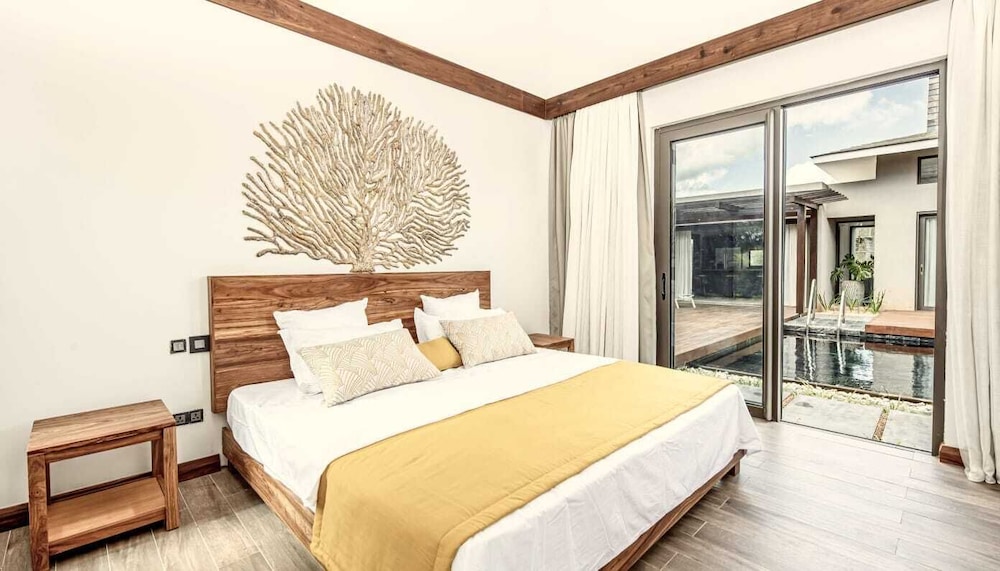 Luxury Villa, 3 Bedrooms, Private Pool, Garden View