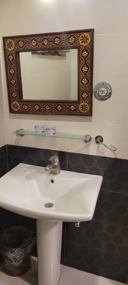 Standard Double or Twin Room photo 2
