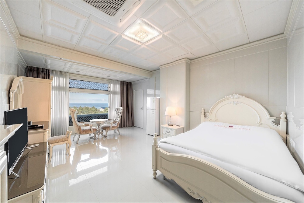 Convention Deluxe Room (Ocean View)