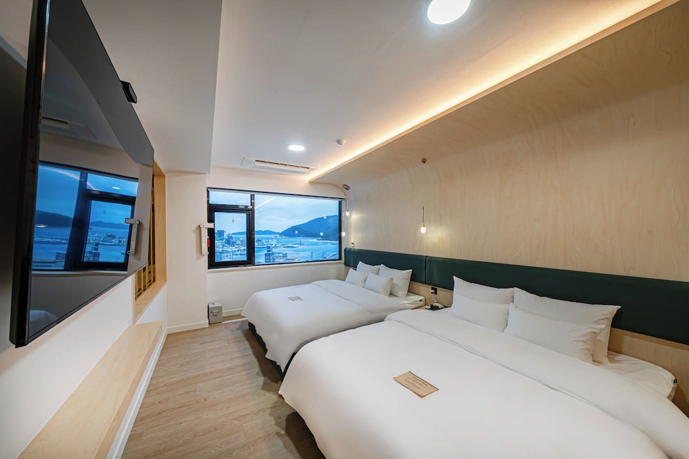 Main Building - Ocean Suite Twin