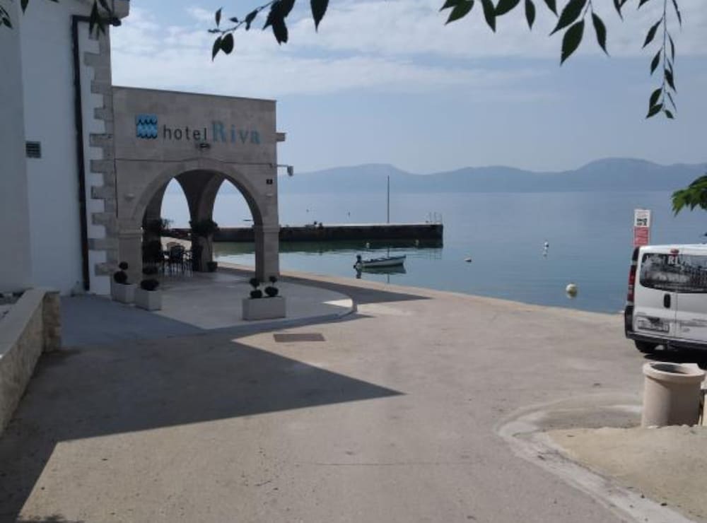 Apartment (Two Bedroom Apartment With Balcony (A)