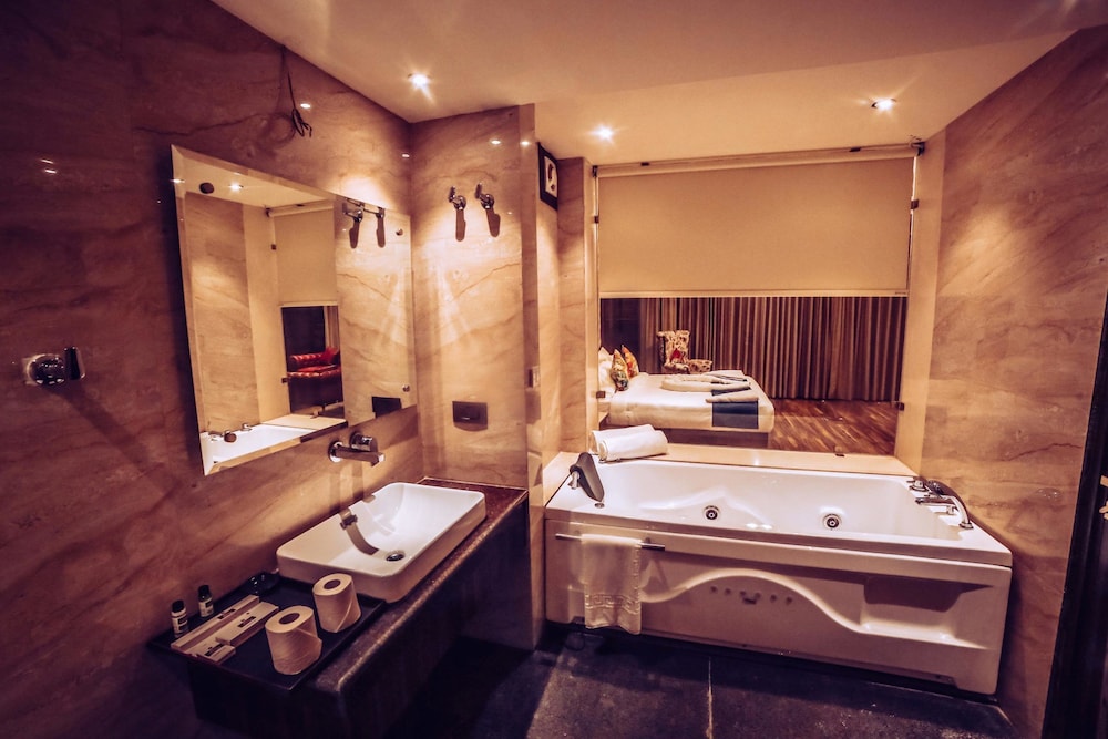 Presidential Suite, 1 King Bed photo 3