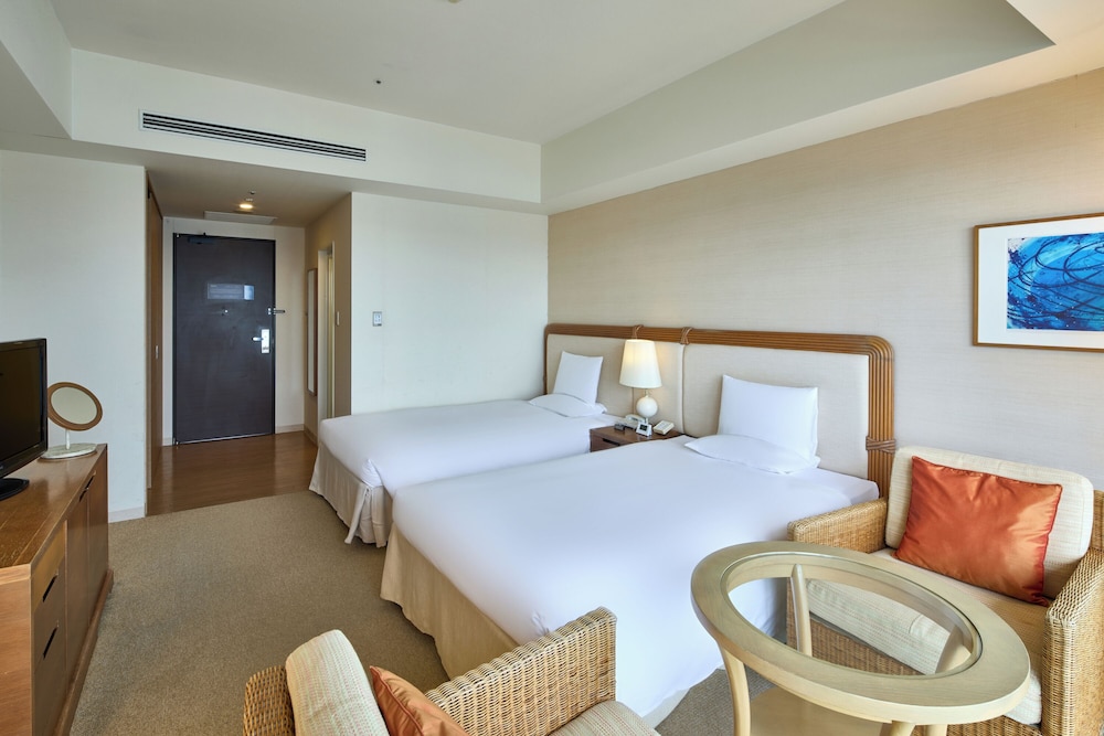 Superior Room, Harbor View - Photo 3