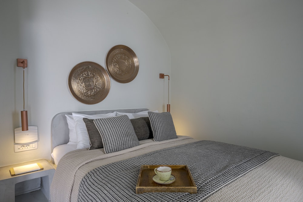 Honeymoon Studio Suite, Jetted Tub