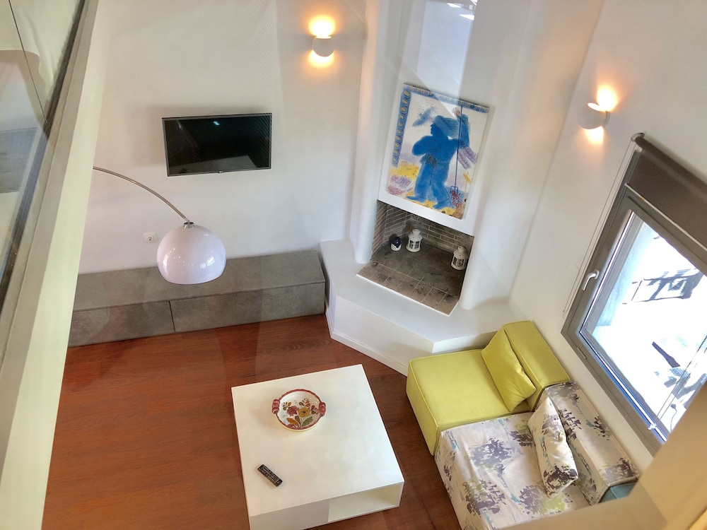 Basic Villa, 1 Bedroom (plus one loft) photo 3