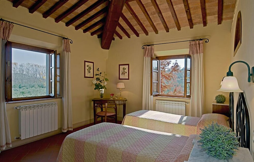 Double or Twin Room (origano) photo 3