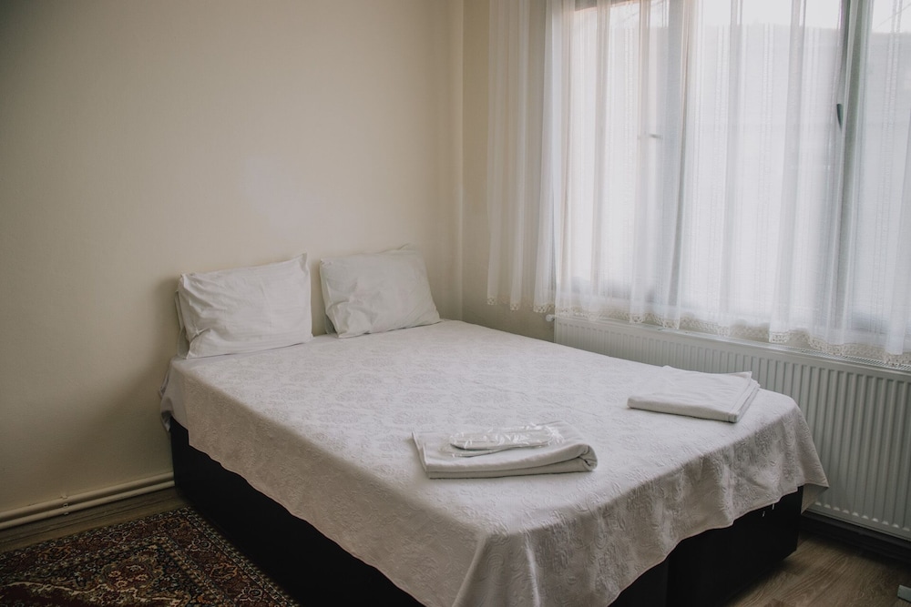 Standard Room, 2 Bedrooms, Kitchen, Annex Building photo 1