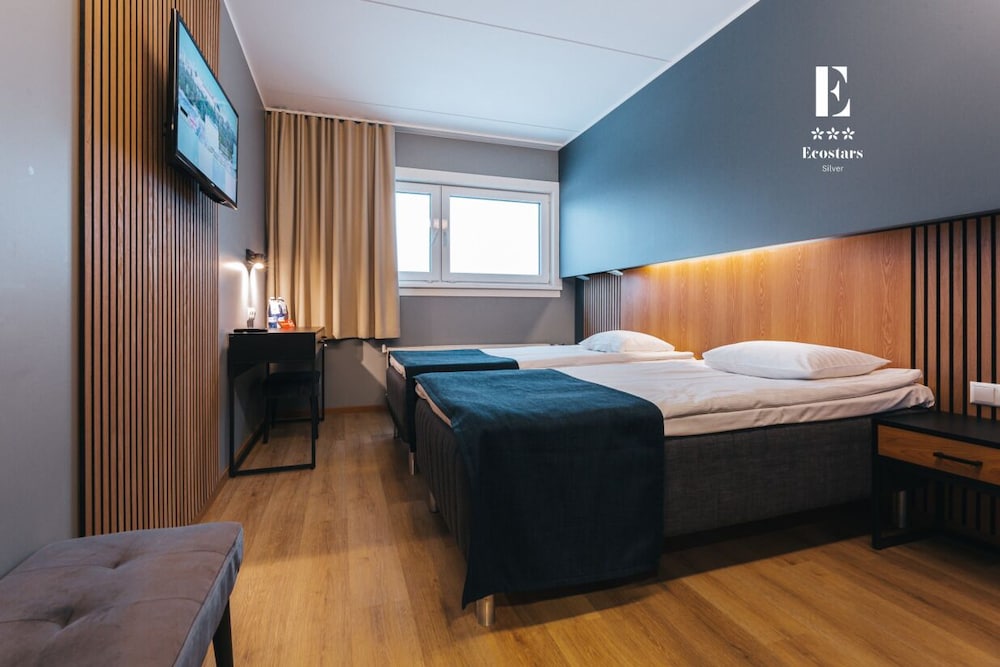 Standard Twin Room - Photo 6