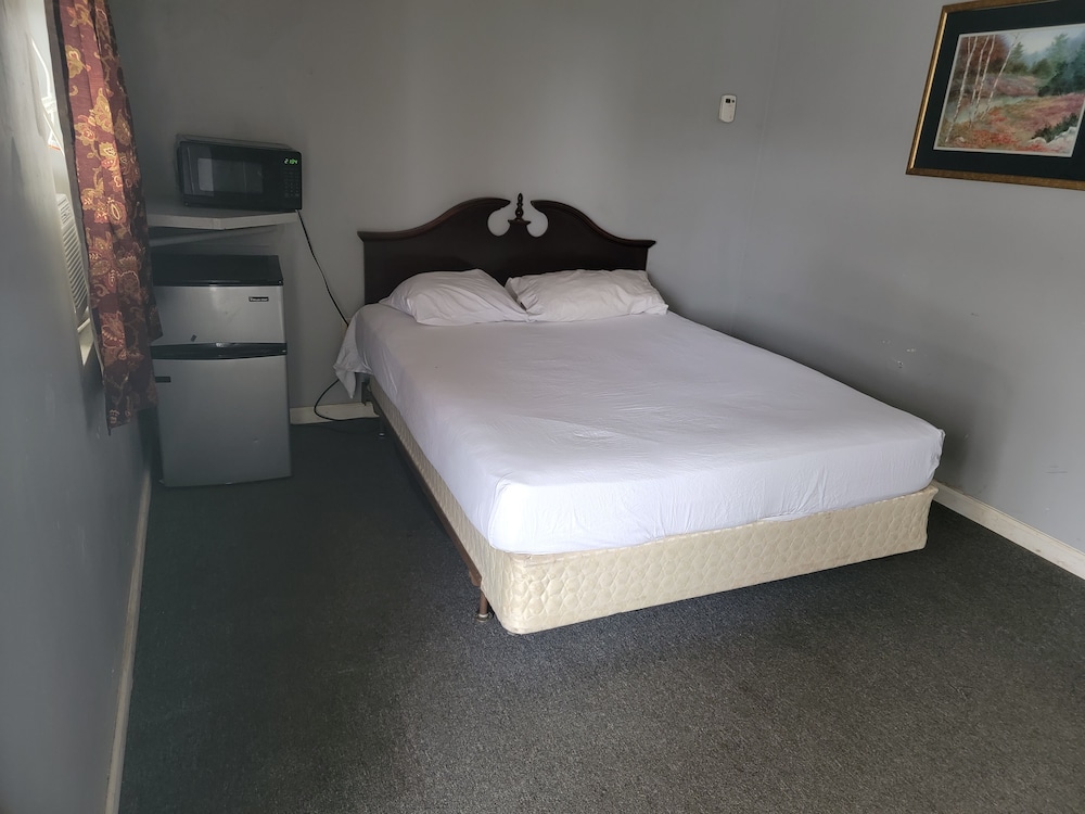 Classic Room, 1 Queen Bed photo 1
