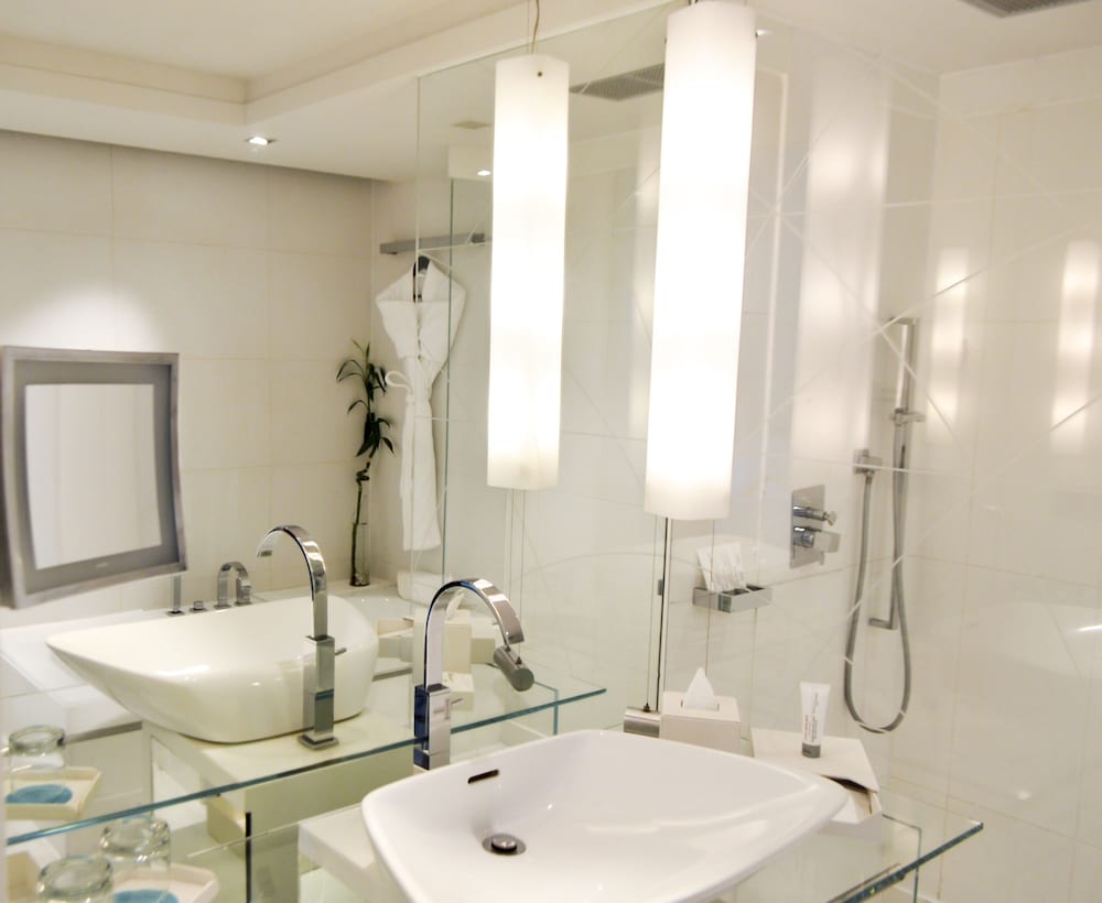 Executive Suite, 1 Bedroom - Photo 17