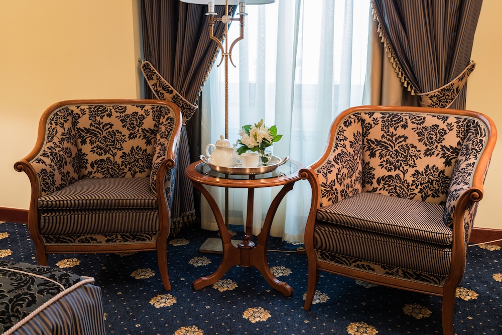 Premier King bed room