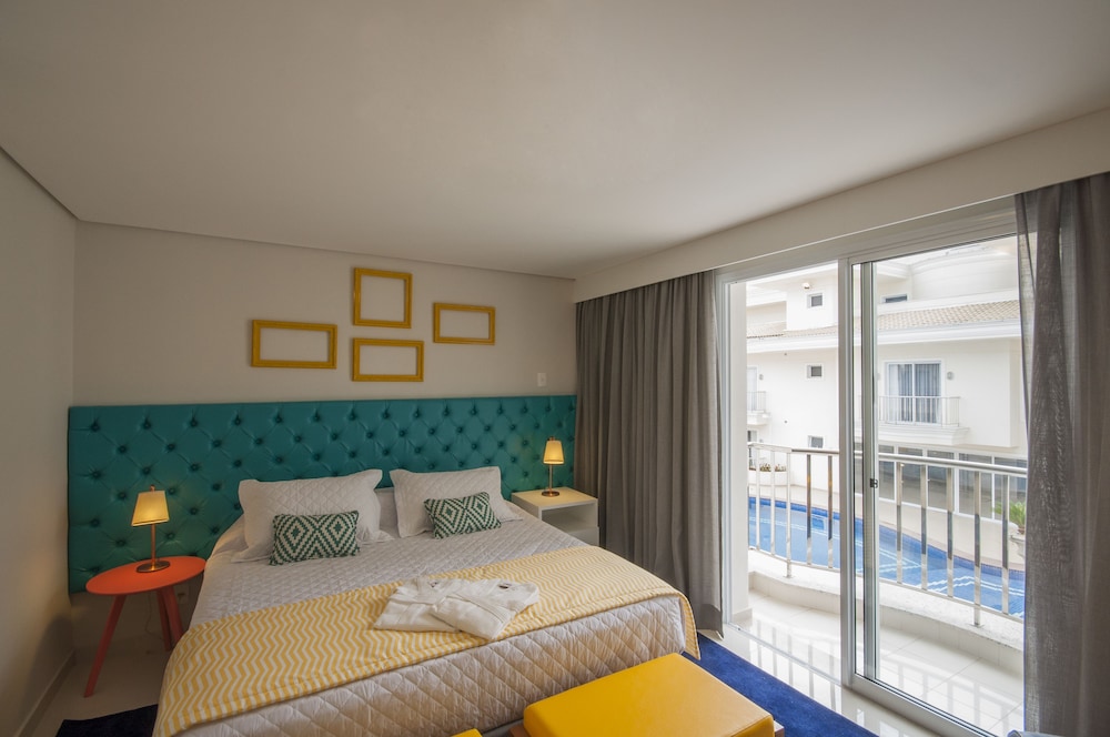 Superior Room, Multiple Beds, Pool View photo 1