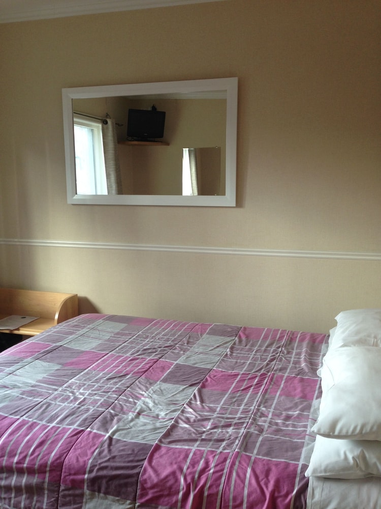 Basic Room, 1 Double Bed, Shared Bathroom - Photo 15
