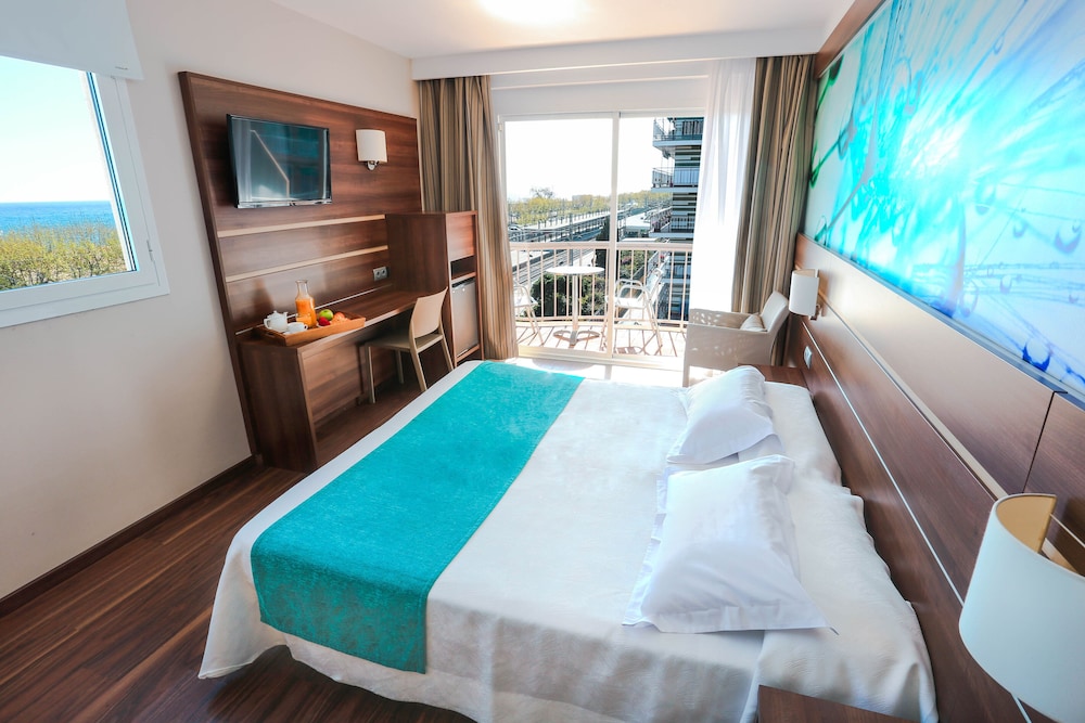 Deluxe Double Room, Sea View photo 3