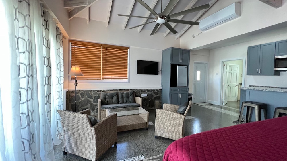 Honeymoon Suite photo 3
