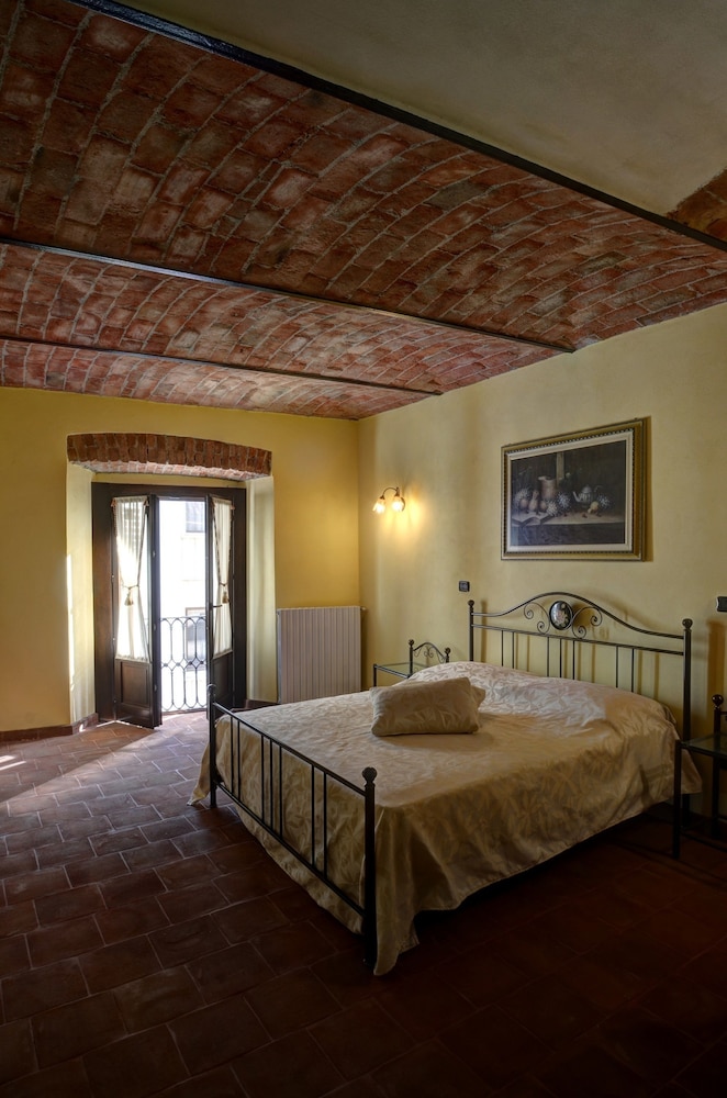 Luxury Apartment, 2 Queen Beds, Non Smoking (4 PAX) photo 1