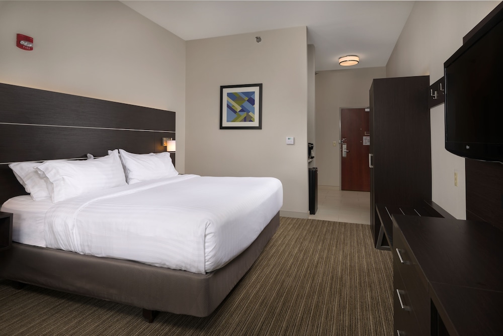 Standard Room, 2 Queen Beds - Photo 2