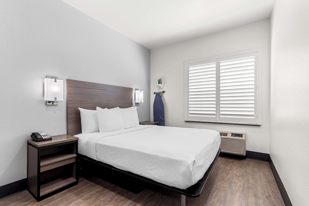 Suite, 1 Queen Bed, Non Smoking, Kitchen (with Sofabed, Full Kitchen)