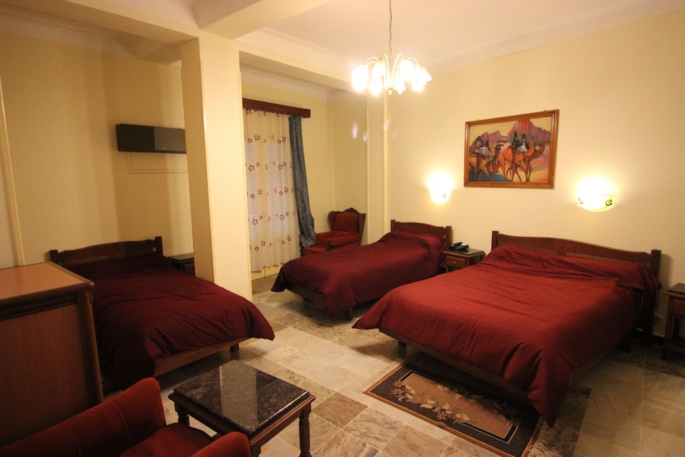 Triple Room - Photo 1