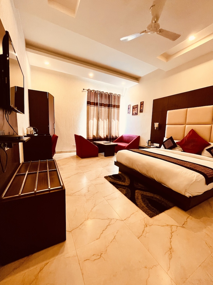 Executive Room, City View - Photo 8