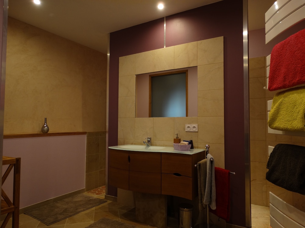Apartment, 2 Bedrooms (La Bourguignonne) photo 2