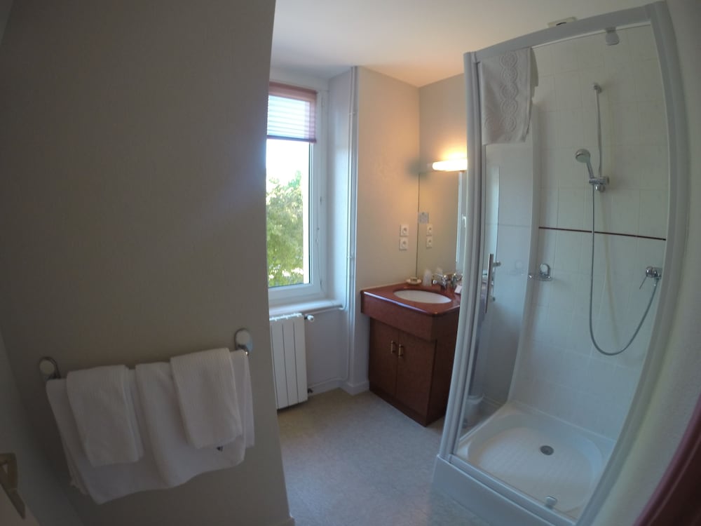 Comfort+ Quadruple Room photo 2