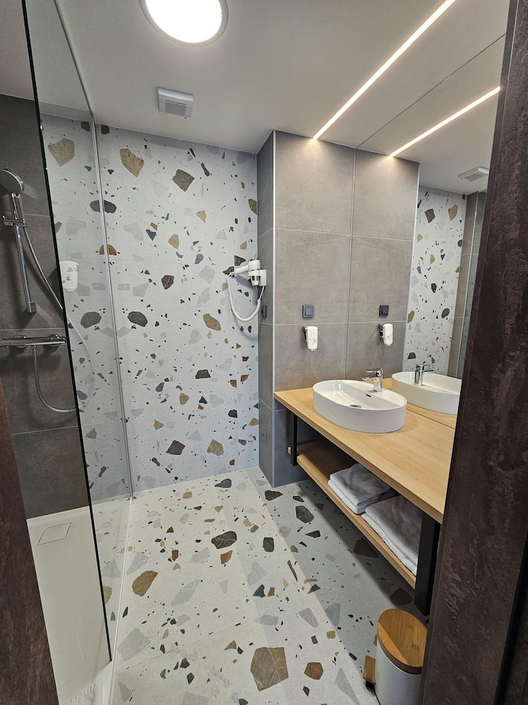 Business Double or Twin Room photo 2