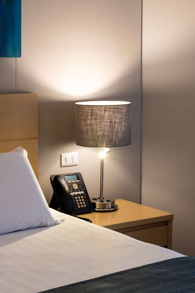 Standard Suite, 1 Queen Bed - Photo 3