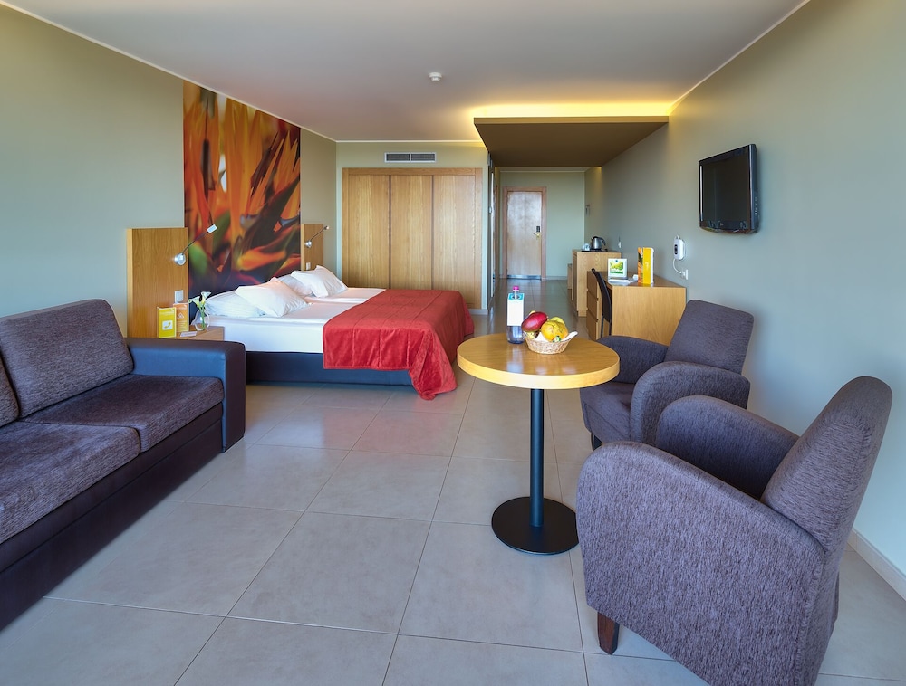 Family Studio Suite, 2 Bedrooms
