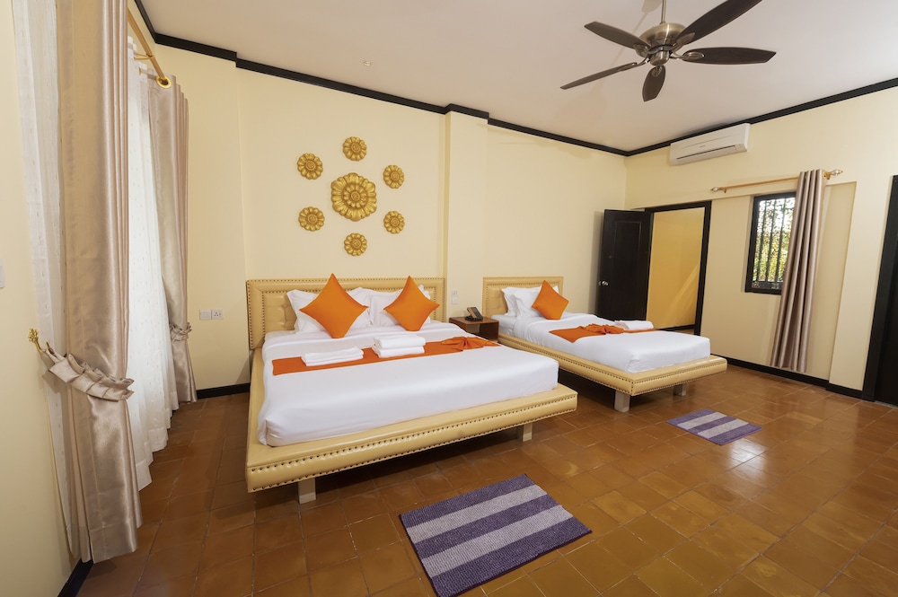 Deluxe Triple Room - Photo 7