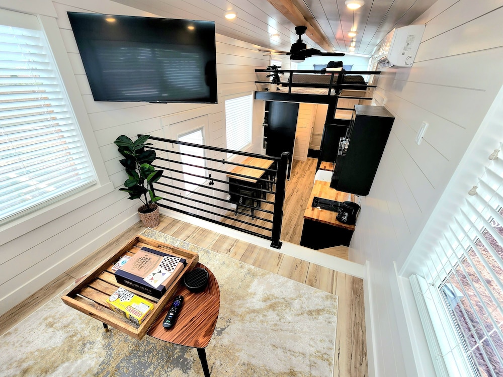 Comfort Cabin