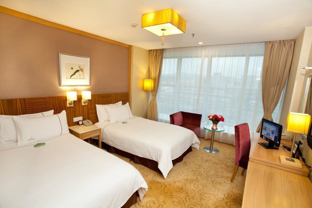 Deluxe Twin Room photo 3